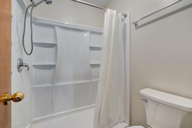 2672 W Village Terrace, Springfield, MO 65810