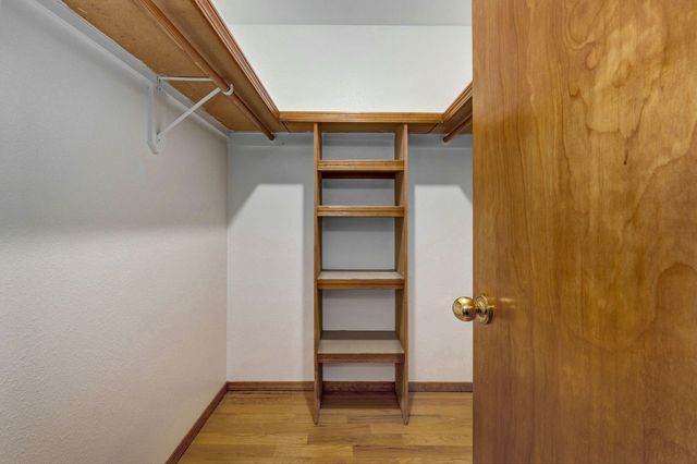 2672 W Village Terrace, Springfield, MO 65810