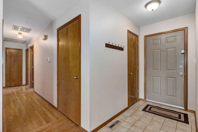 2672 W Village Terrace, Springfield, MO 65810