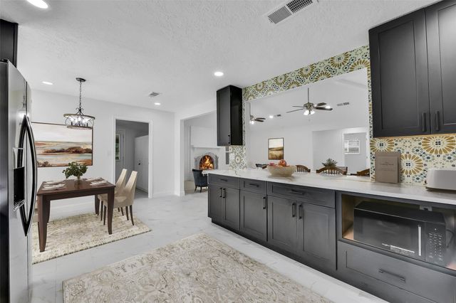 1107 Myrtlewood Drive, Friendswood, TX 77546