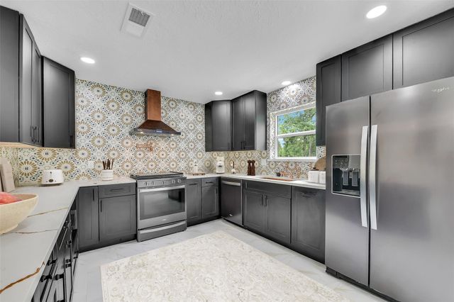 1107 Myrtlewood Drive, Friendswood, TX 77546