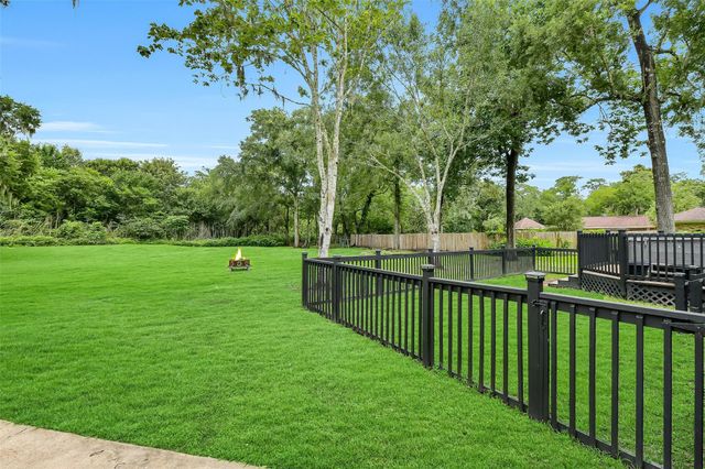 1107 Myrtlewood Drive, Friendswood, TX 77546