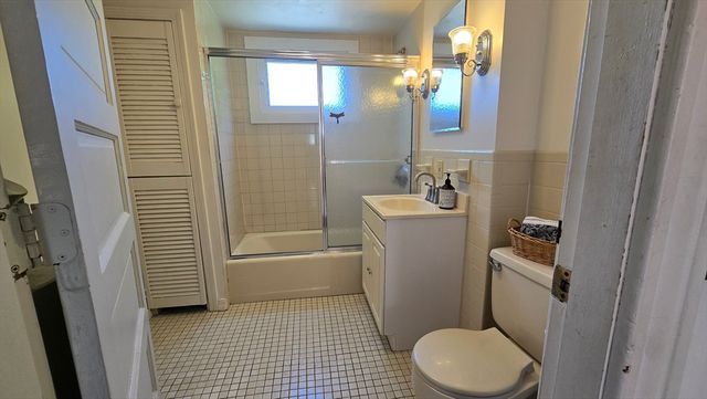 19 Denmark Street, Worcester, MA 01606