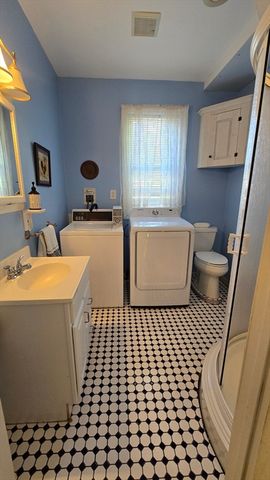 19 Denmark Street, Worcester, MA 01606