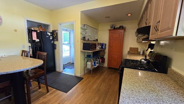 19 Denmark Street, Worcester, MA 01606