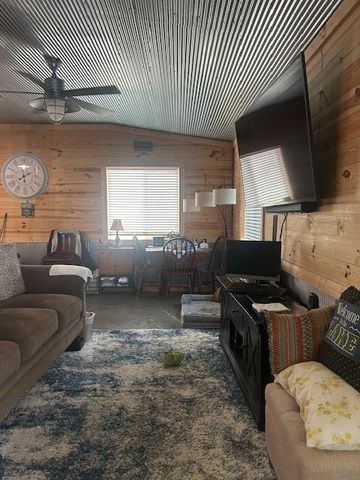 100 Camelot Dr, Camden, TN 38320