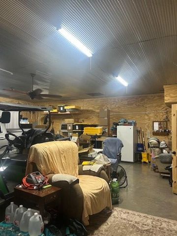 100 Camelot Dr, Camden, TN 38320