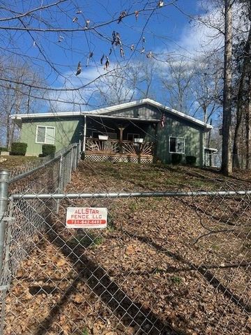 100 Camelot Dr, Camden, TN 38320