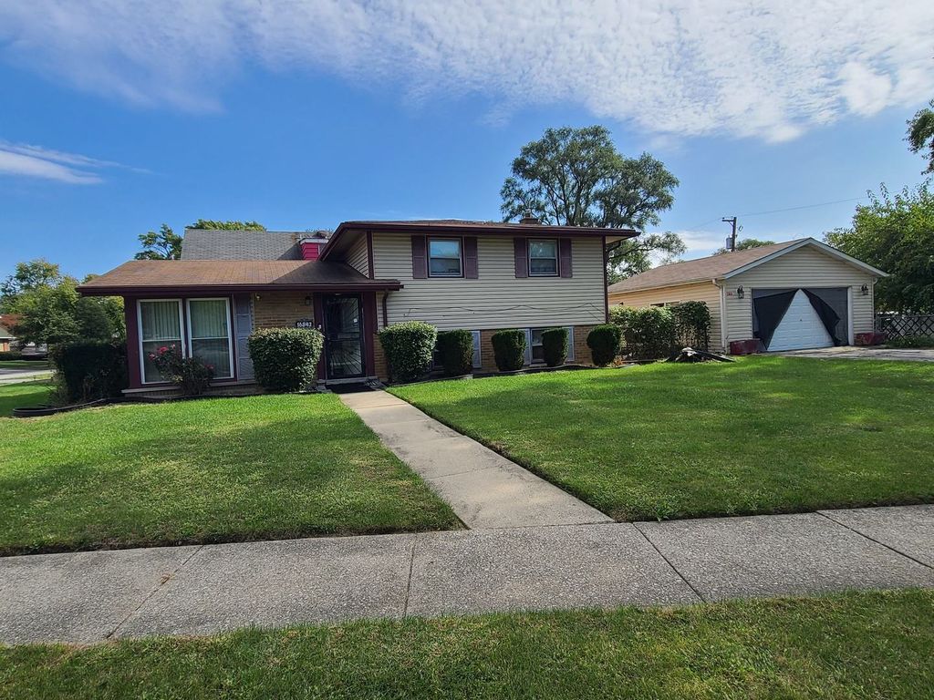 16843 Briargate Drive, Country Club Hills, IL 60478