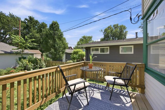 4042 Queen Avenue N, Minneapolis, MN 55412