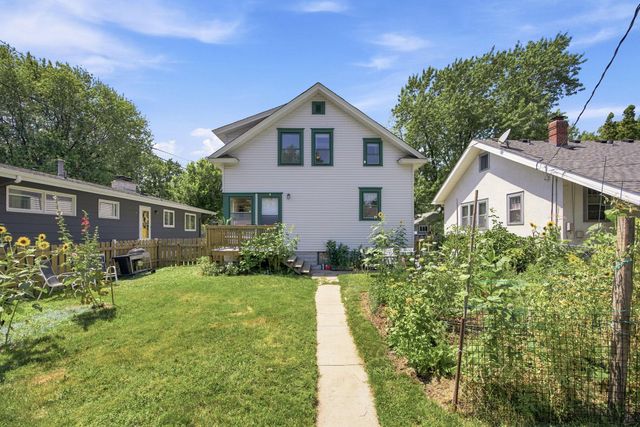 4042 Queen Avenue N, Minneapolis, MN 55412