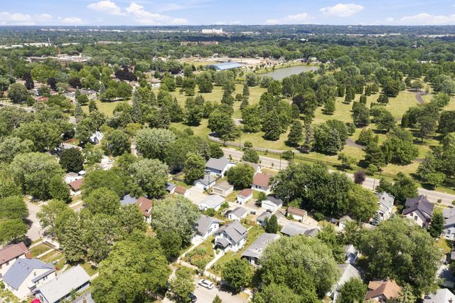 4042 Queen Avenue N, Minneapolis, MN 55412