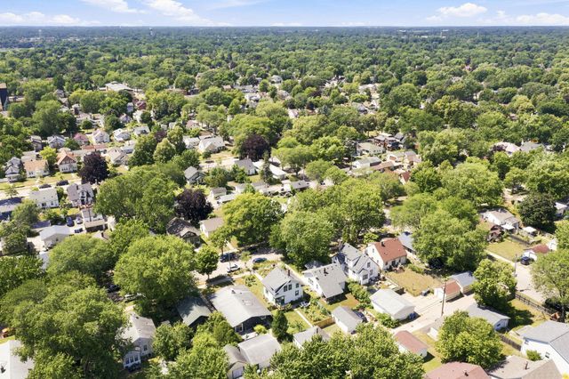 4042 Queen Avenue N, Minneapolis, MN 55412