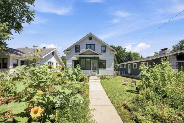 4042 Queen Avenue N, Minneapolis, MN 55412