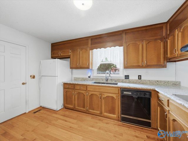 2500 Galahad Drive, Huntsville, AL 35803