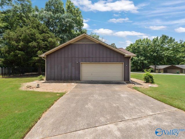 2500 Galahad Drive, Huntsville, AL 35803