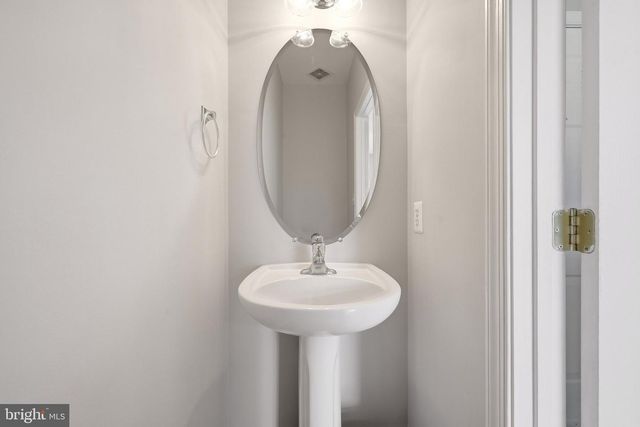 114 NASSAU DR, Winchester, VA 22602