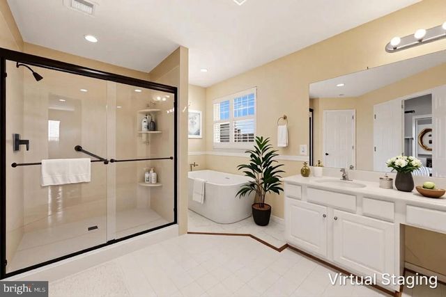 114 NASSAU DR, Winchester, VA 22602