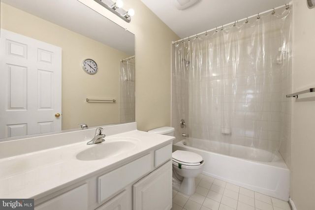 114 NASSAU DR, Winchester, VA 22602