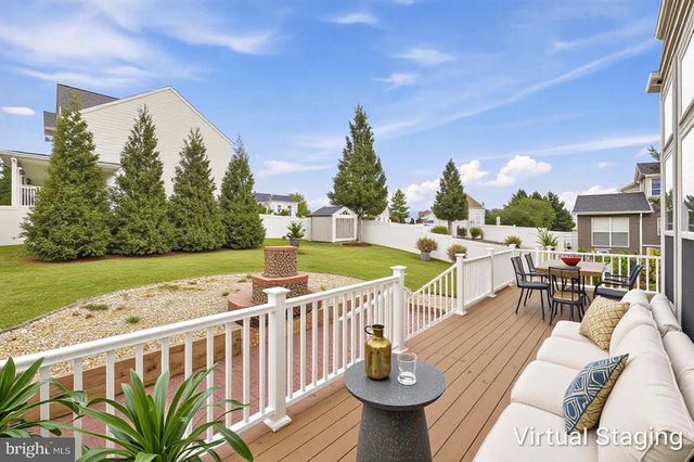 114 NASSAU DR, Winchester, VA 22602