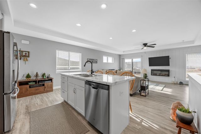 1429 Applewood Drive, Fairfax, IA 52228