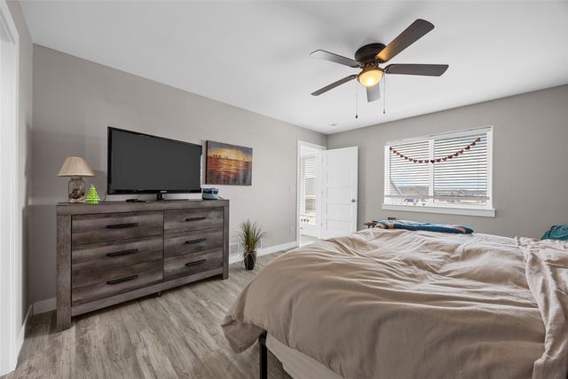 1429 Applewood Drive, Fairfax, IA 52228