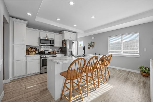 1429 Applewood Drive, Fairfax, IA 52228