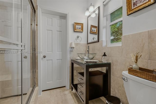 9801 SW 96th St, Miami, FL 33176