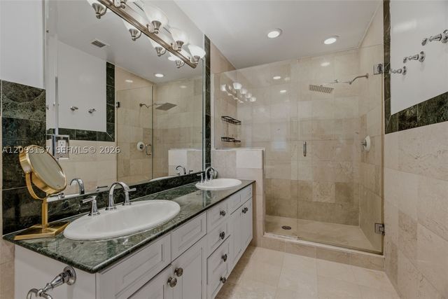 9801 SW 96th St, Miami, FL 33176