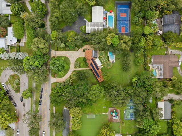 9801 SW 96th St, Miami, FL 33176