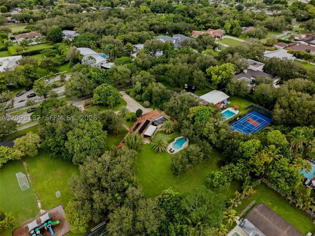9801 SW 96th St, Miami, FL 33176