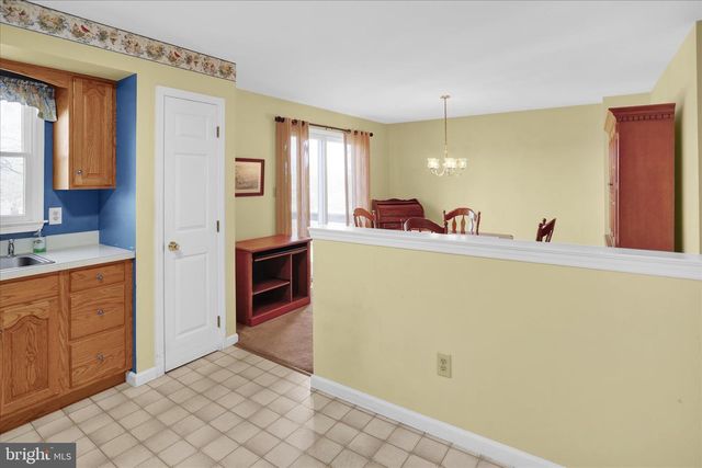 2513 JEFFERSON AVE, West Lawn, PA 19609