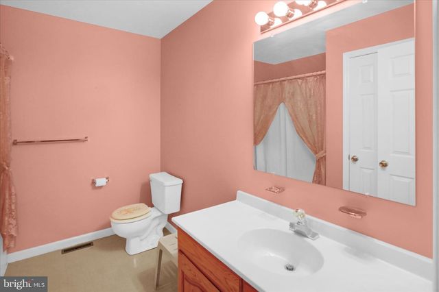 2513 JEFFERSON AVE, West Lawn, PA 19609