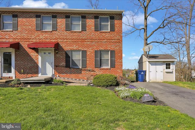 2513 JEFFERSON AVE, West Lawn, PA 19609