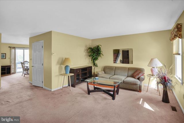 2513 JEFFERSON AVE, West Lawn, PA 19609