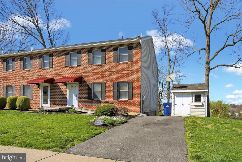 2513 JEFFERSON AVE, West Lawn, PA 19609