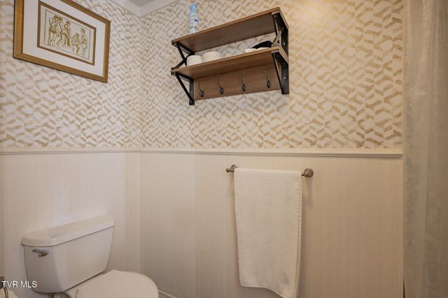 141 East Central, Bristol, TN 37620