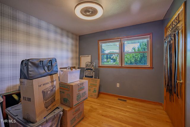 141 East Central, Bristol, TN 37620