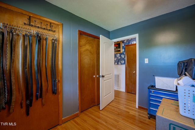 141 East Central, Bristol, TN 37620