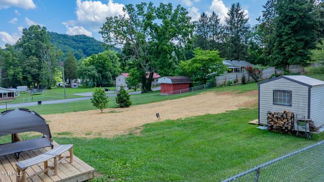 141 East Central, Bristol, TN 37620