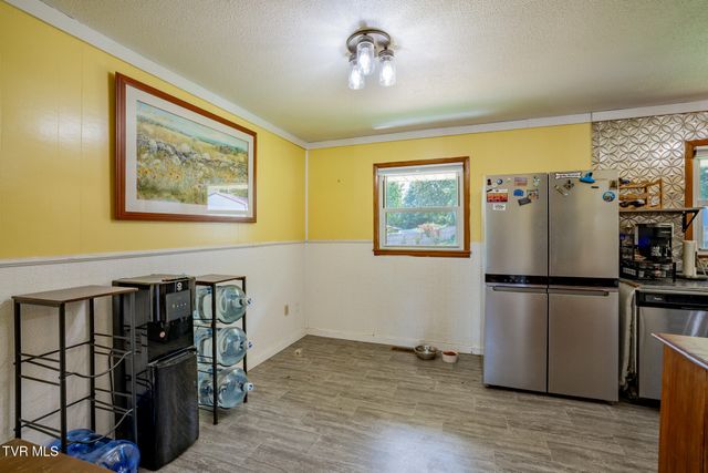 141 East Central, Bristol, TN 37620