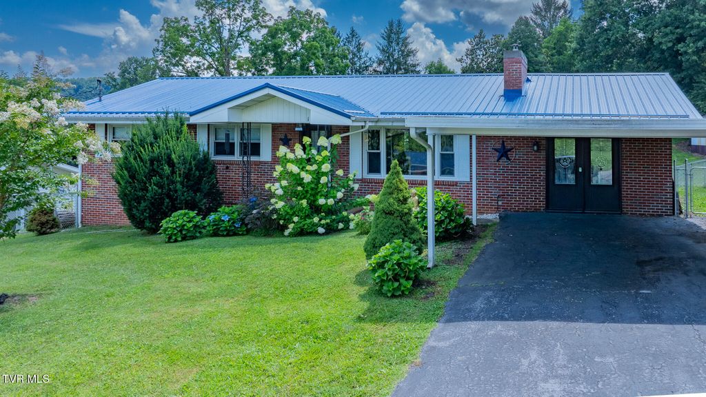 141 East Central, Bristol, TN 37620
