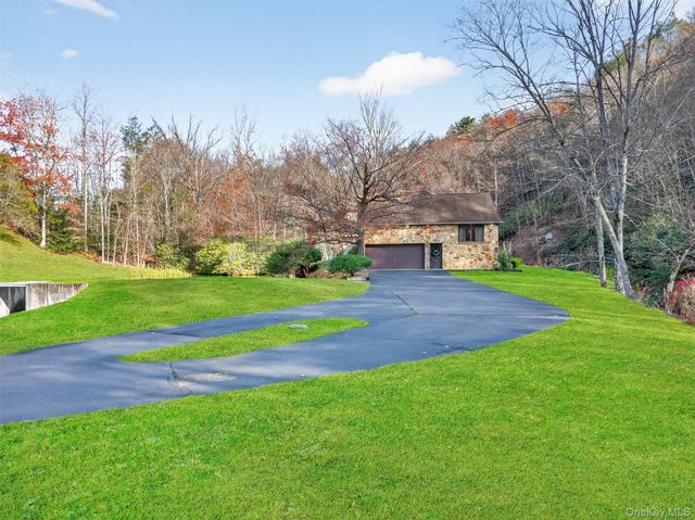 642 State Route 42, Sparrowbush, NY 12780