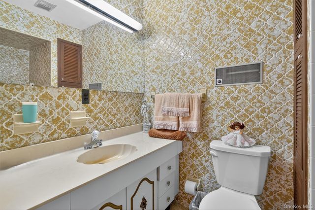 642 State Route 42, Sparrowbush, NY 12780