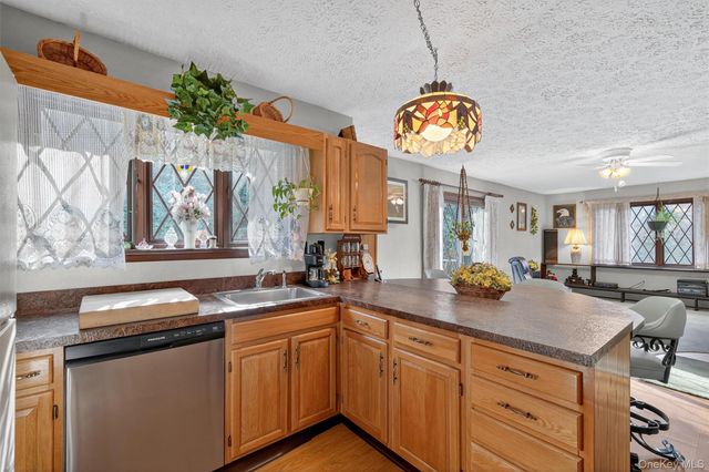 642 State Route 42, Sparrowbush, NY 12780