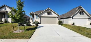605 Los Olives LN, Liberty Hill, TX 78642