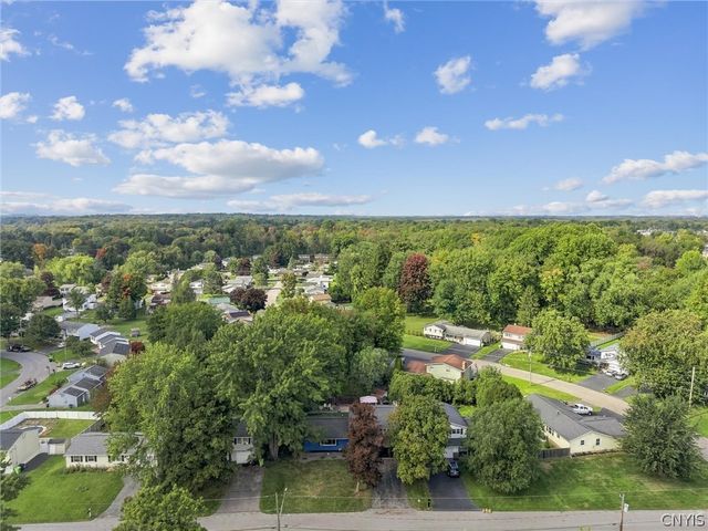 313 Longdale Drive, Salina, NY 13090