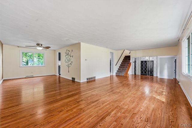 313 Longdale Drive, Salina, NY 13090