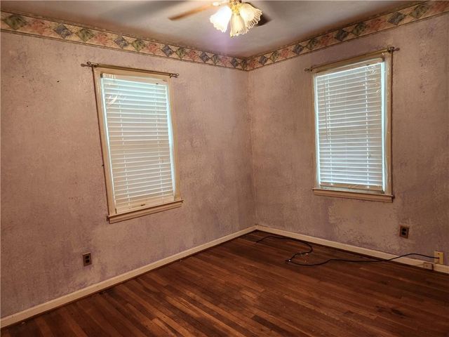 7024 Hunter Road, Raytown, MO 64133