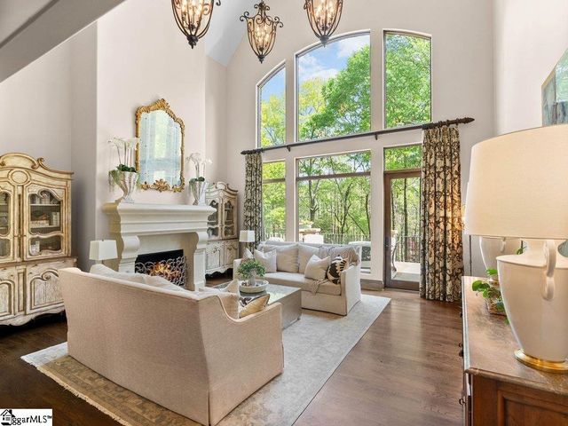 704 Brixton Circle, Simpsonville, SC 29681